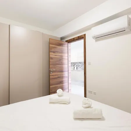 Lovely & Spacious With King Sized Bed & Ac By 360 Estates Msida