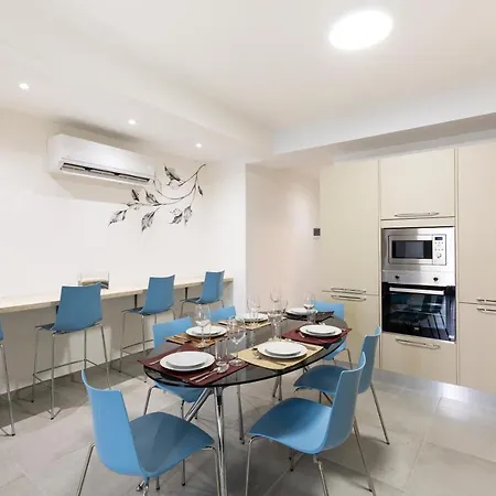 Appartement Lovely & Spacious With King Sized Bed & Ac By 360 Estates Msida